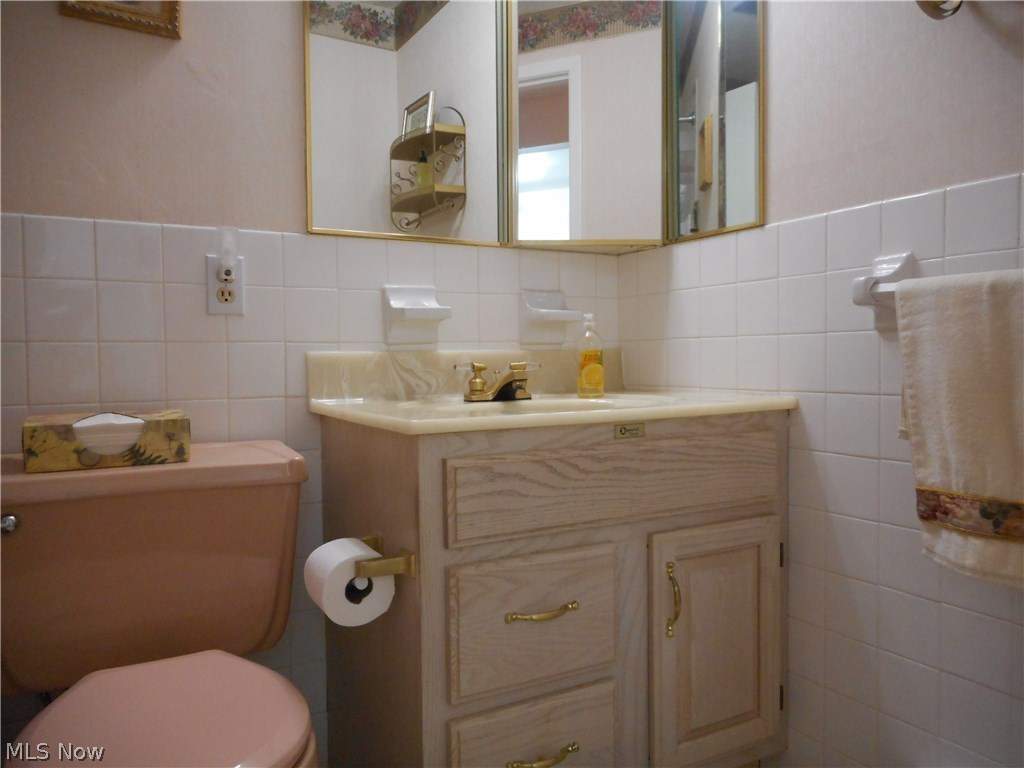Silver Lake Towers Condo - Residential