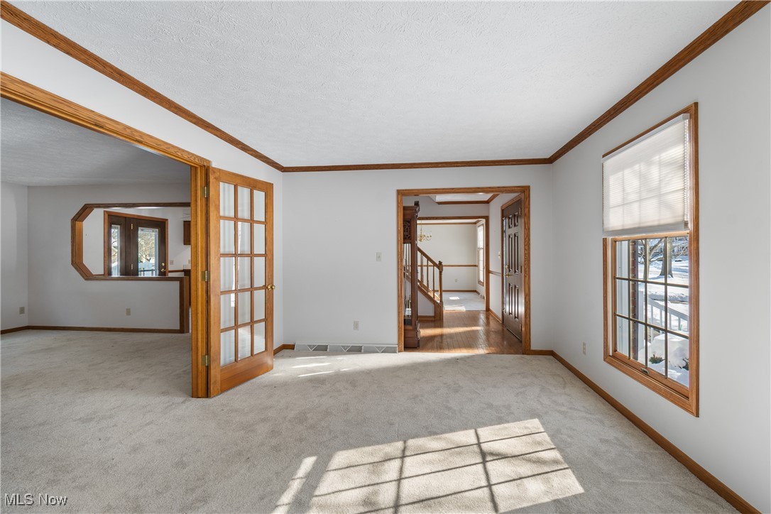 Williamsburg Village Estates - Residential