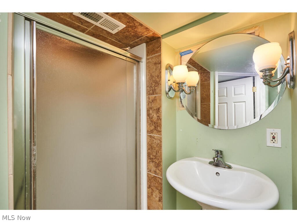 Merriman Manor - Residential