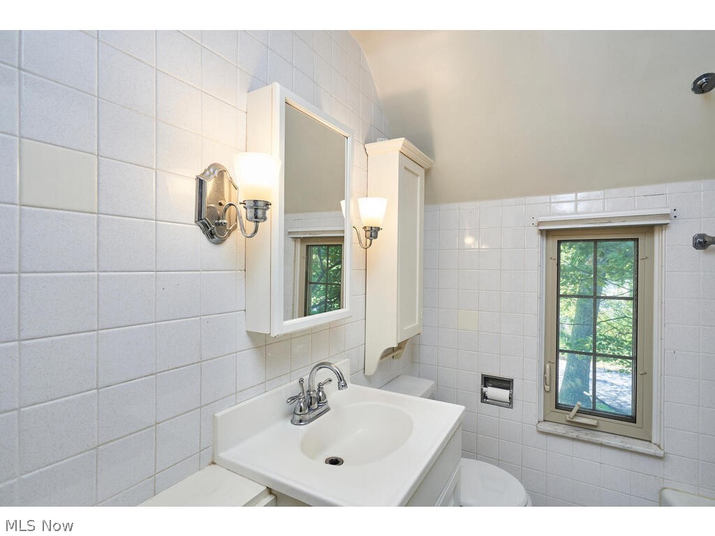 Merriman Manor - Residential