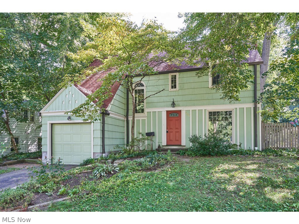 Merriman Manor - Residential