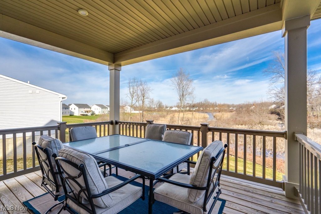 1647 Duncan Way, Streetsboro, Ohio image 9