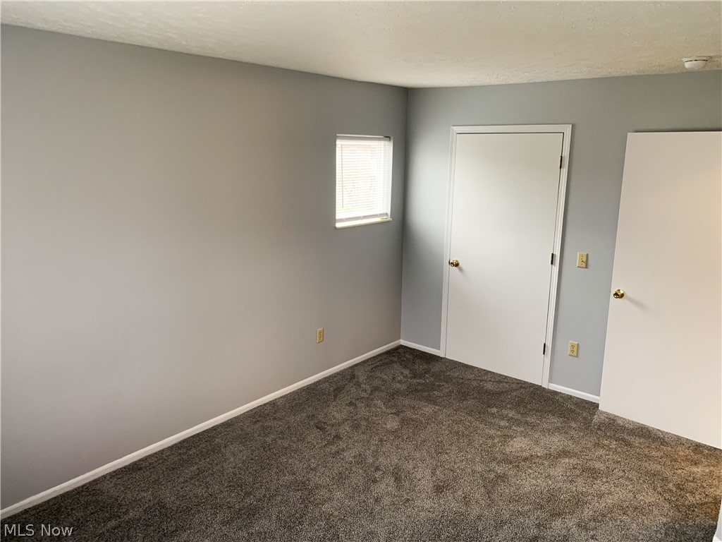 Brookledge Commons Condos - Residential