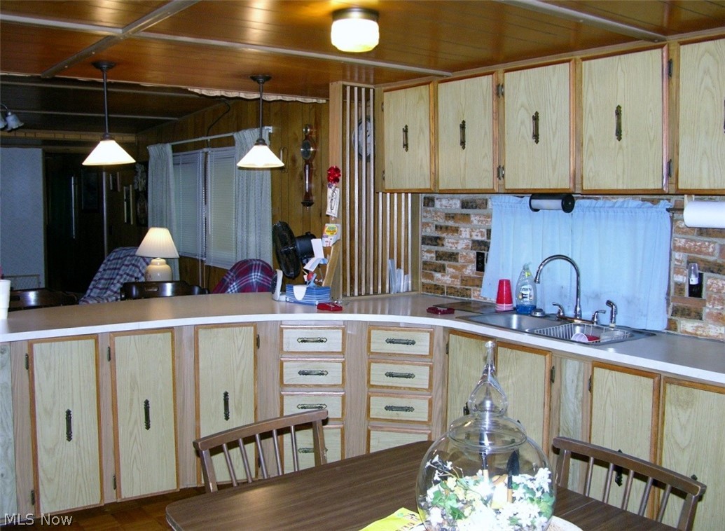 Highlawn Adn - Residential