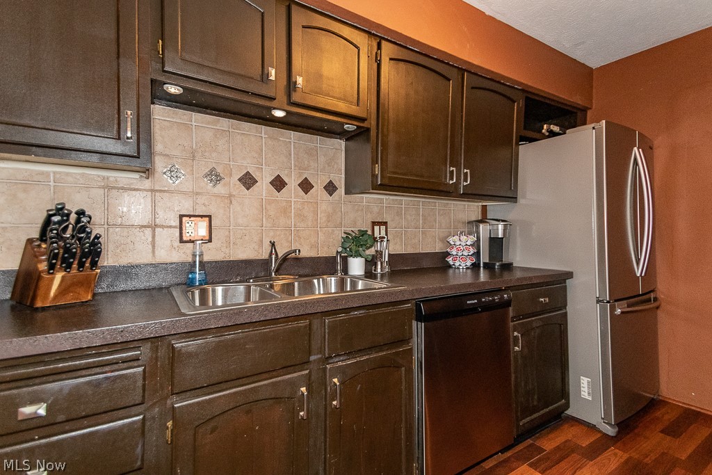 Ridgeglen - Residential