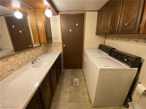 Tiny photo for 34424 Euclid Avenue #252, Willoughby, OH 44094 (MLS # 5189724)