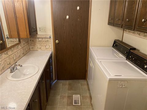 Tiny photo for 34424 Euclid Avenue #252, Willoughby, OH 44094 (MLS # 5189724)