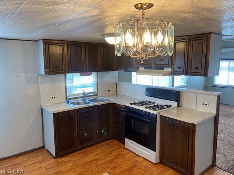 Tiny photo for 34424 Euclid Avenue #252, Willoughby, OH 44094 (MLS # 5189724)