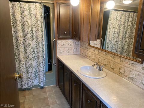 Tiny photo for 34424 Euclid Avenue #252, Willoughby, OH 44094 (MLS # 5189724)