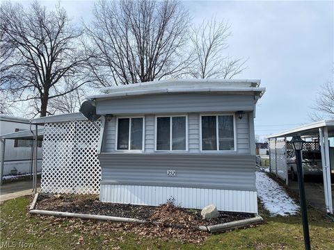 Tiny photo for 34424 Euclid Avenue #252, Willoughby, OH 44094 (MLS # 5189724)