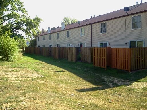 Maplecreek Twnhms - Residential