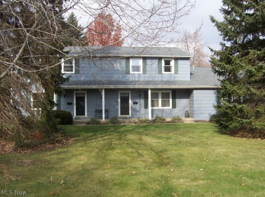 Beautiful Duplex with 3 bedrooms, formal living room, dining room, kitchen, full basement in each unit, also unit #1 has a family room, bar area and 4th bedroom/office on the first floor.  Two car garage, newer shingles and doors.  Move-in condition.