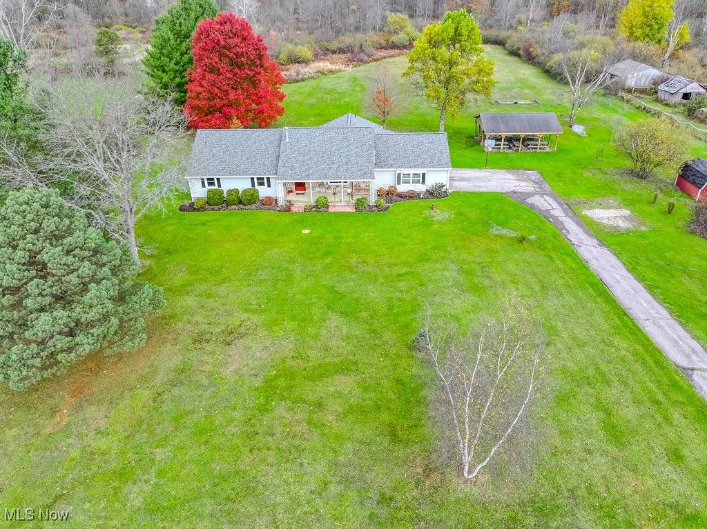 Photo of 14940 Gar Highway, Chardon, OH 44024 (MLS # 5169146)
