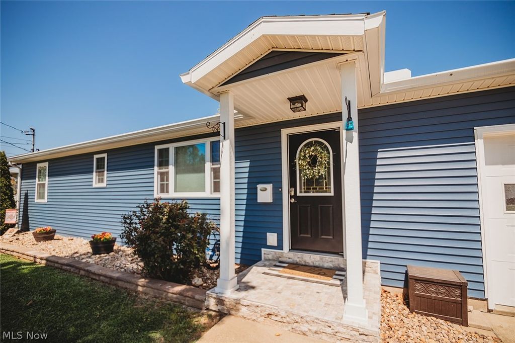 Photo of 1586 Gene Street, Belpre, OH 45714 (MLS # 5204138)