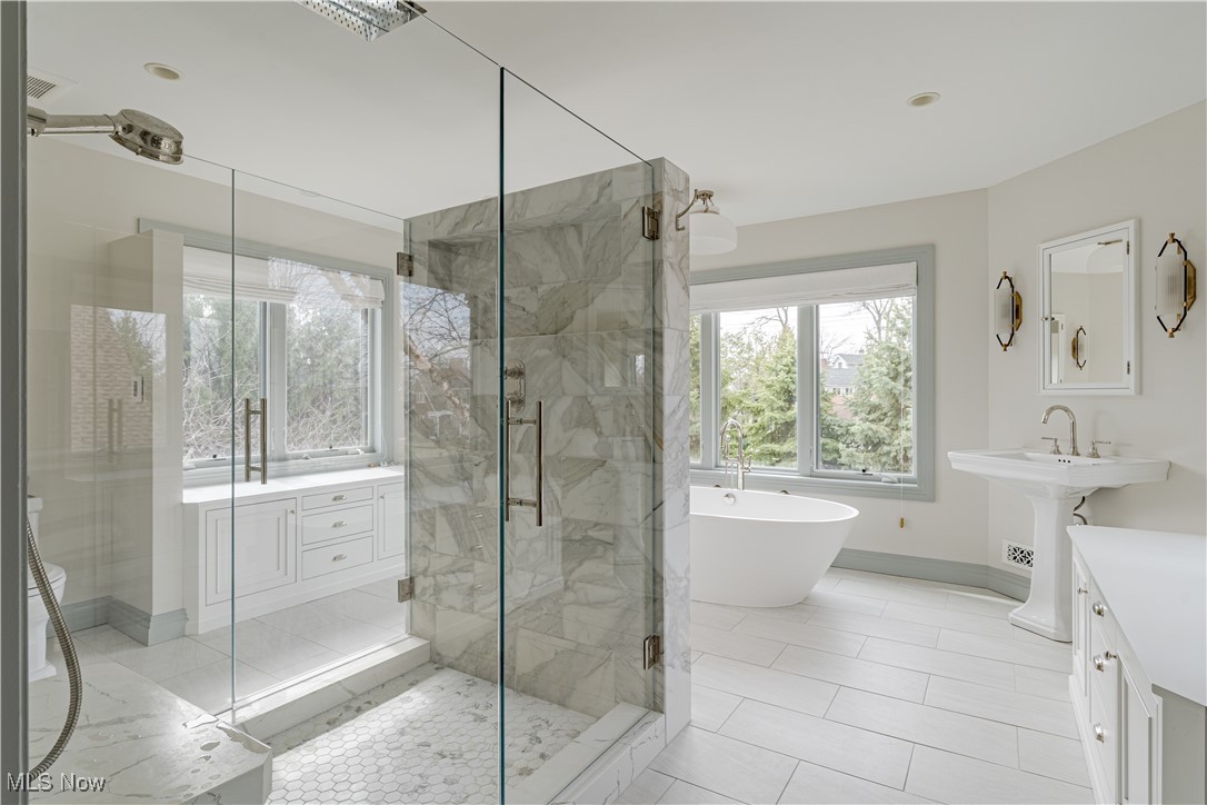 19486 Frazier Drive, Rocky River, Ohio image 30