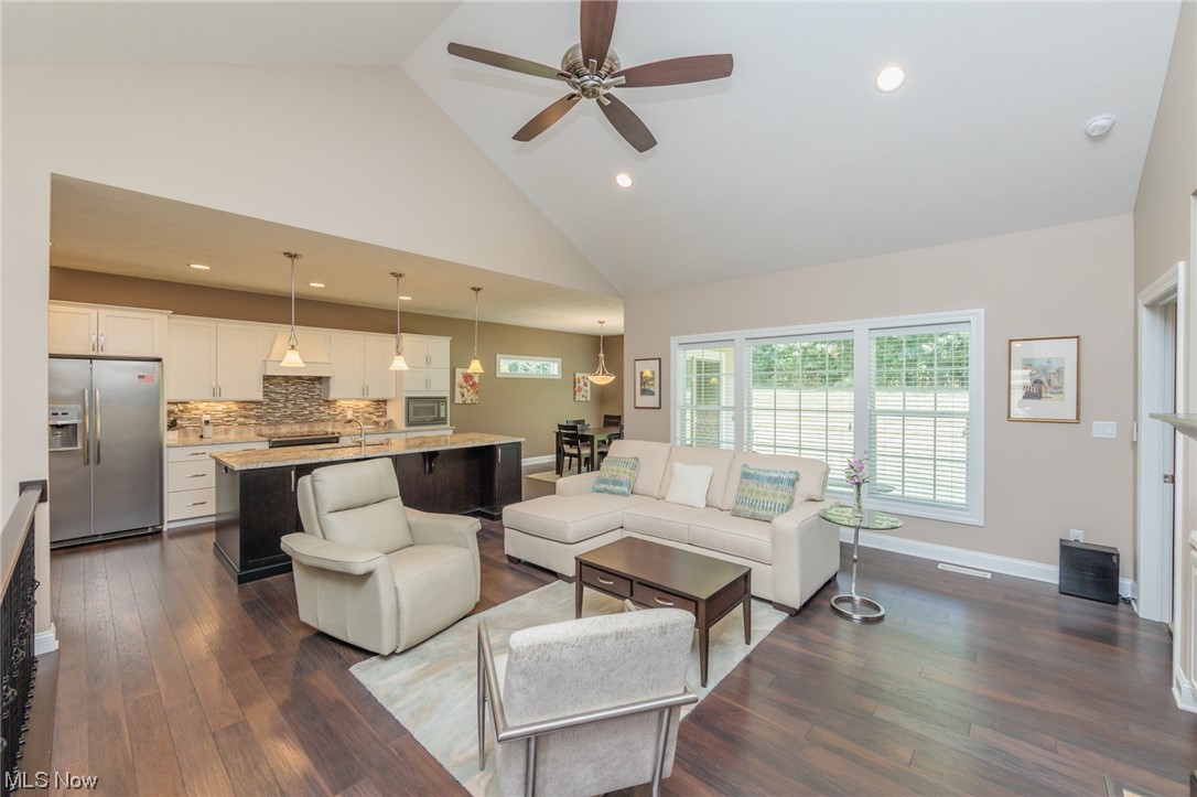 Villas/Taramina - Residential