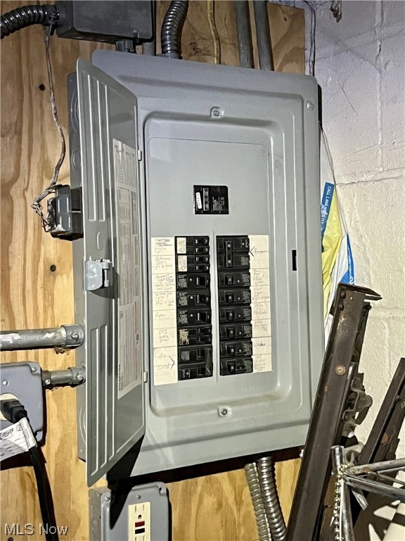 Condos Maps Pages 41 Thru 56 - Residential