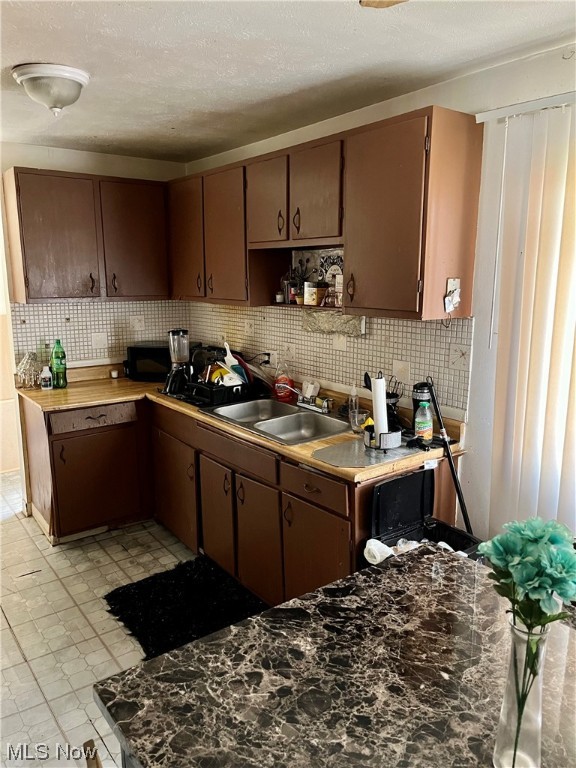 Condos Maps Pages 41 Thru 56 - Residential