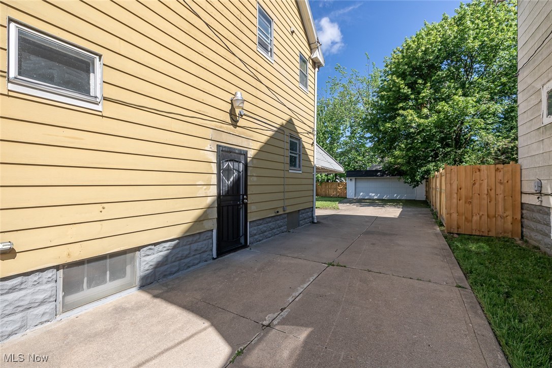12513 Dove Avenue, Cleveland, Ohio image 5