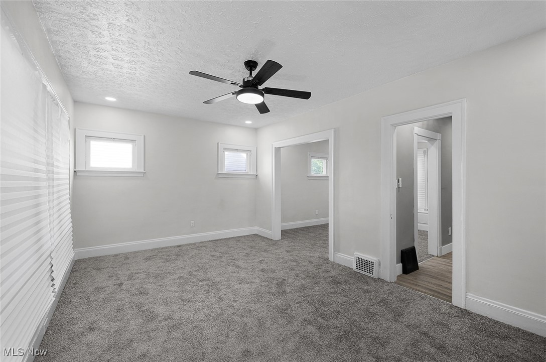 12513 Dove Avenue, Cleveland, Ohio image 17