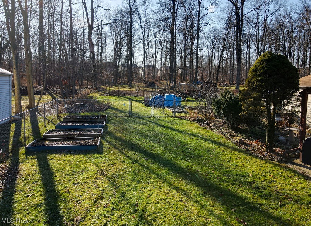 Moris C Black 01 - Residential