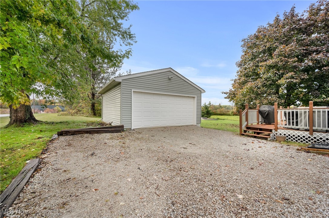 8475 Mulberry Road, Chesterland, Ohio image 30