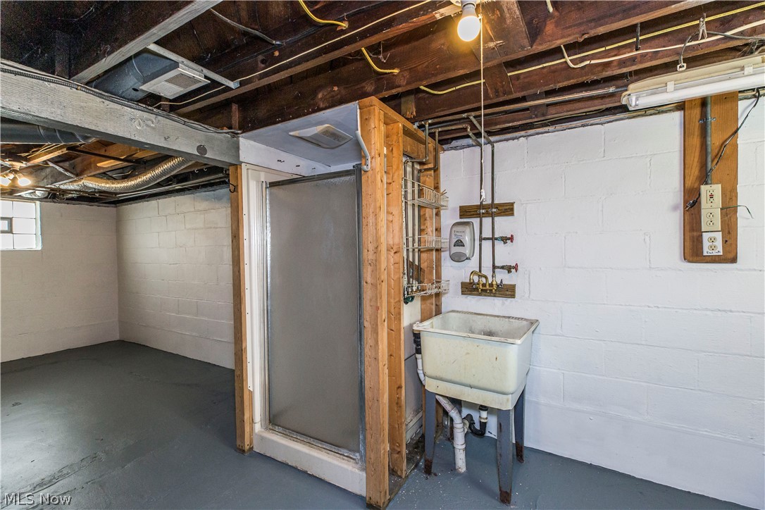 Cuyahoga Falls 02 - Residential