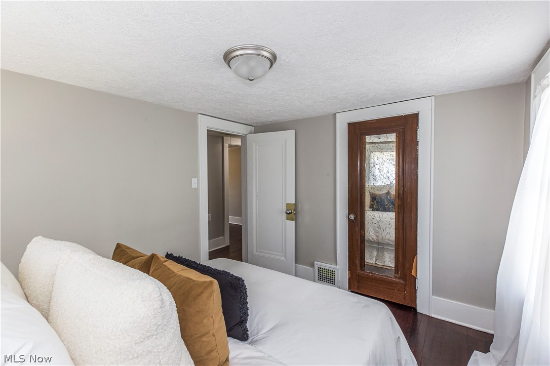 Cuyahoga Falls 02 - Residential