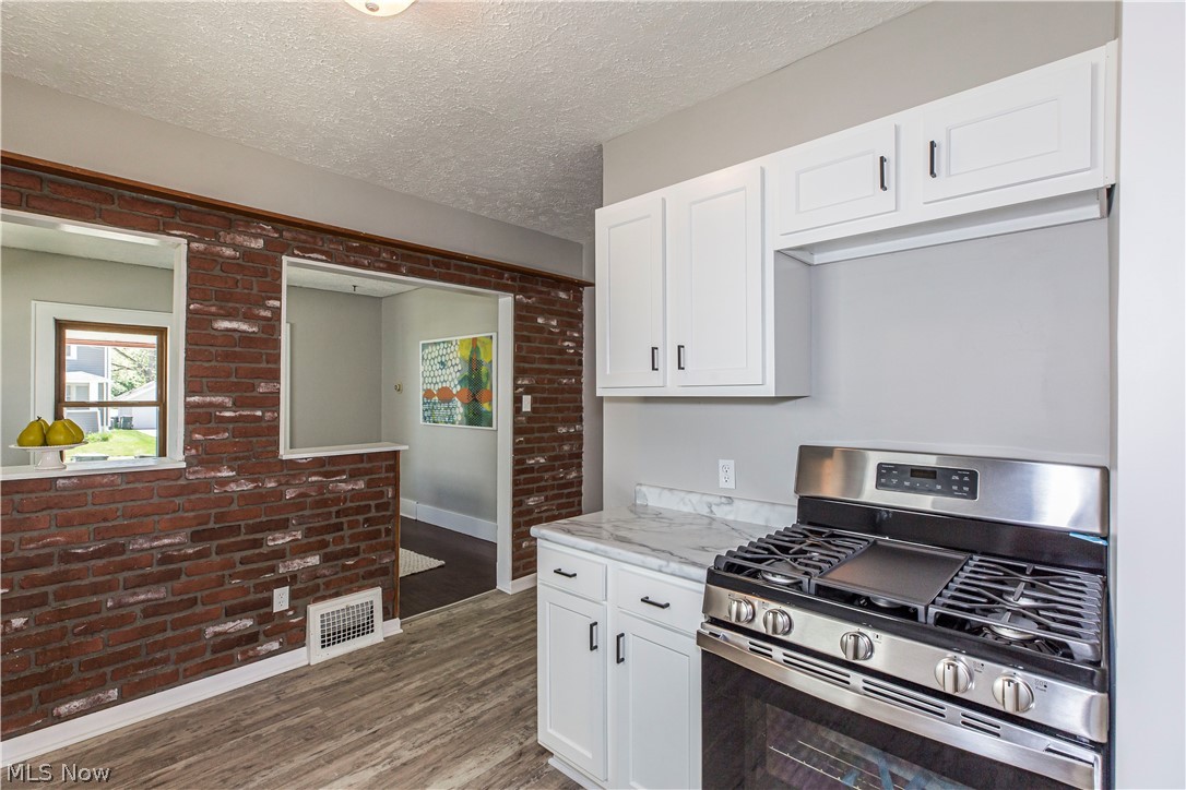 Cuyahoga Falls 02 - Residential