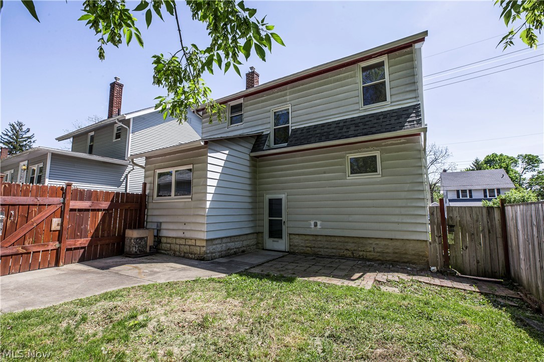 Cuyahoga Falls 02 - Residential