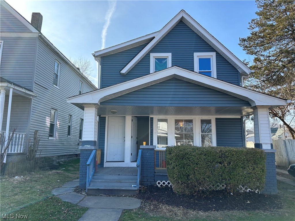 Clean, Affordable housing! Come see this oversized 3 bedroom 2 full bath downstairs unit. Freshly painted with new carpet and vinyl windows. Don't miss this one schedule your showing with the listing agent today. Rental requirements:Credit score of 600+. 500 - 600 is considered conditional.Less than 3 items in collections, excluding student loan and medical. Monthly income of 2.5 times the amount of the monthly rent.Thorough Eviction Check. $50 Non Refundable App Fee for all Adults who will be occupying the property.Applications can only be completed online.Typical Security Deposit equivalent to one months rent, pending results of background checks. Tenants must have the electric and gas transferred into their name and obtain renters insurance prior to receiving keys to the property.This property accepts housing choice vouchers.