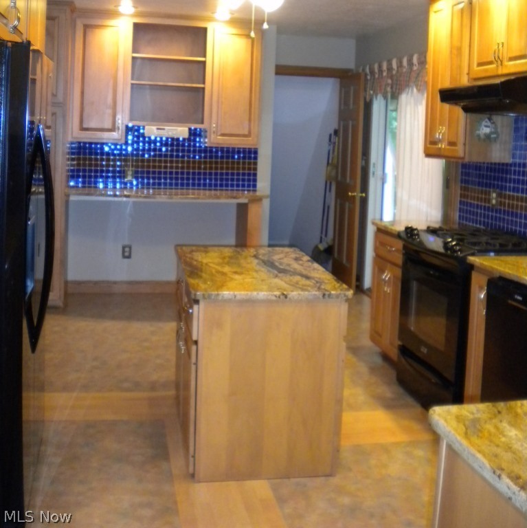 Meadowbrook Lake - Residential