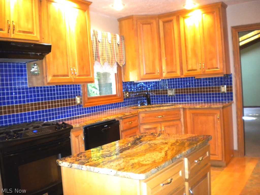 Meadowbrook Lake - Residential