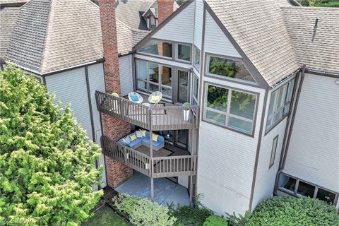 Condo For Sale - 401 Darbys Run<br/> Bay Village, OH 44140