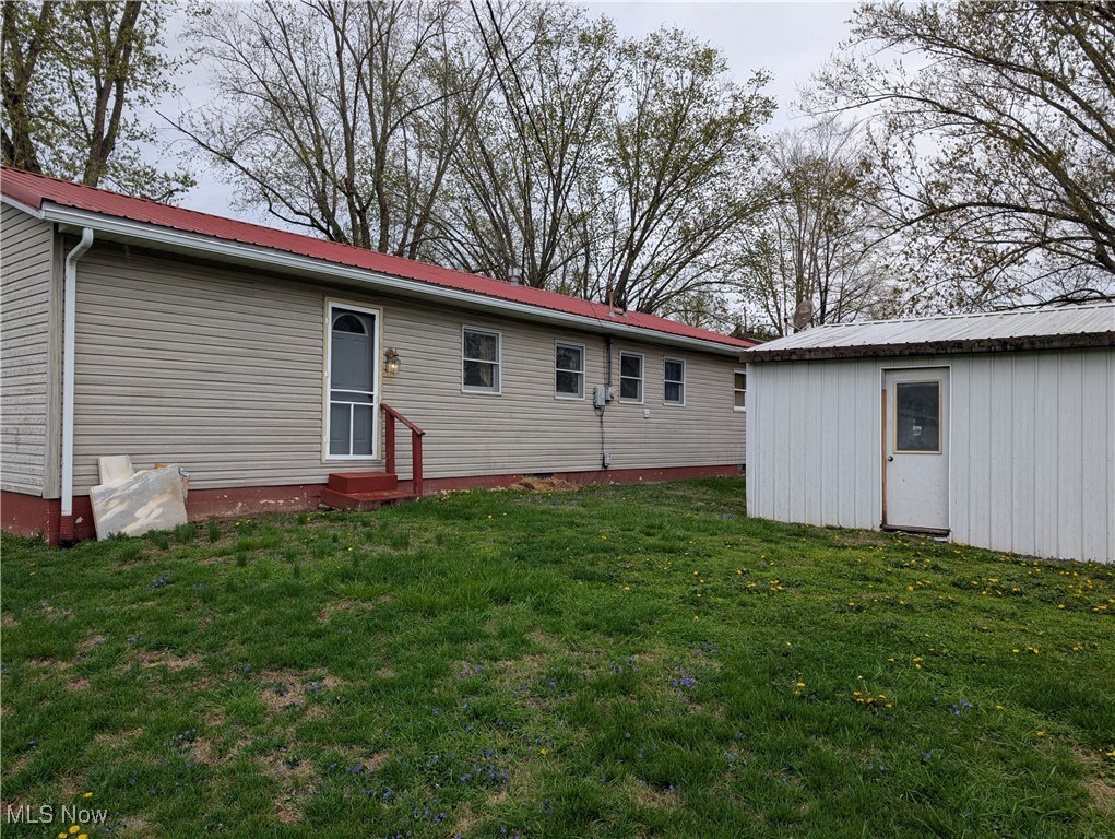 98 Peggy Street, Roseville, Ohio image 3
