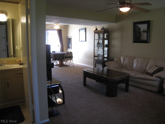 Oxford Heights Condos Ph 04 - Residential