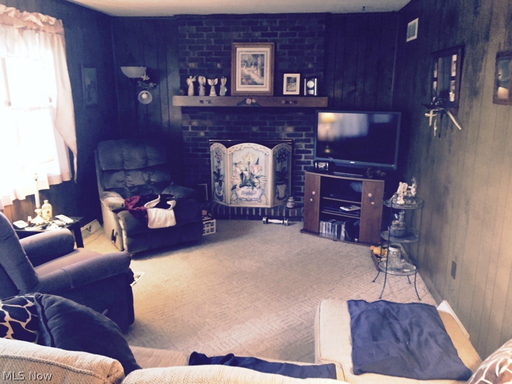 Hitchcock Wo - Residential