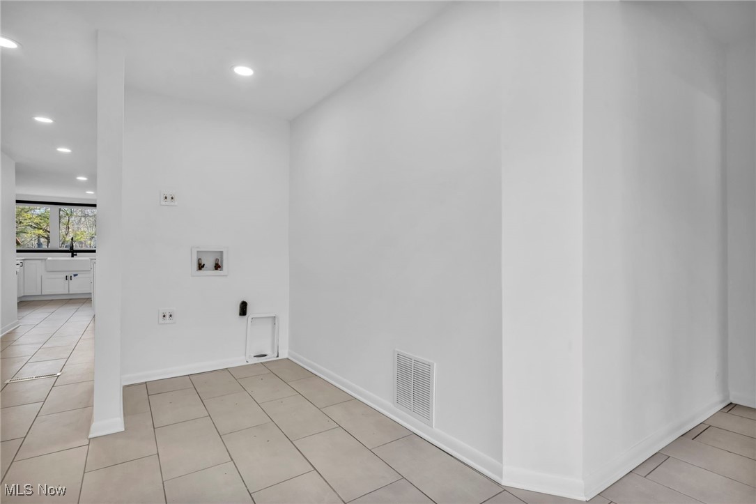 Willoughby Hills Township 03 - Residential