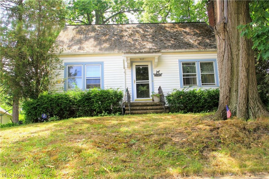 Reduced to sell! Bring this beauty back to life. Large basement with potential. Beautiful hardwood floors throughout. A must see! Call today for your private tour.