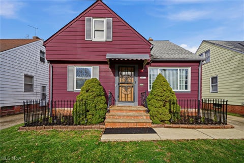 Photo for 18811 Waterbury Avenue