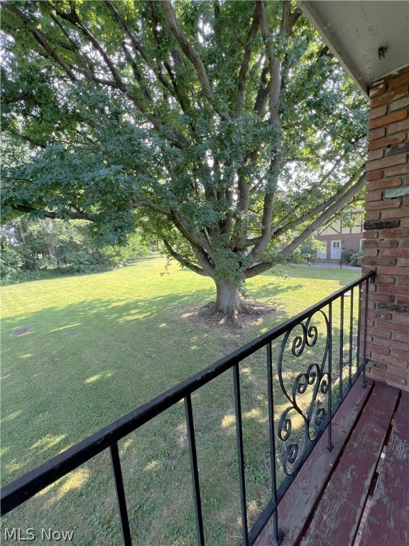 Deepwood Condo - Residential