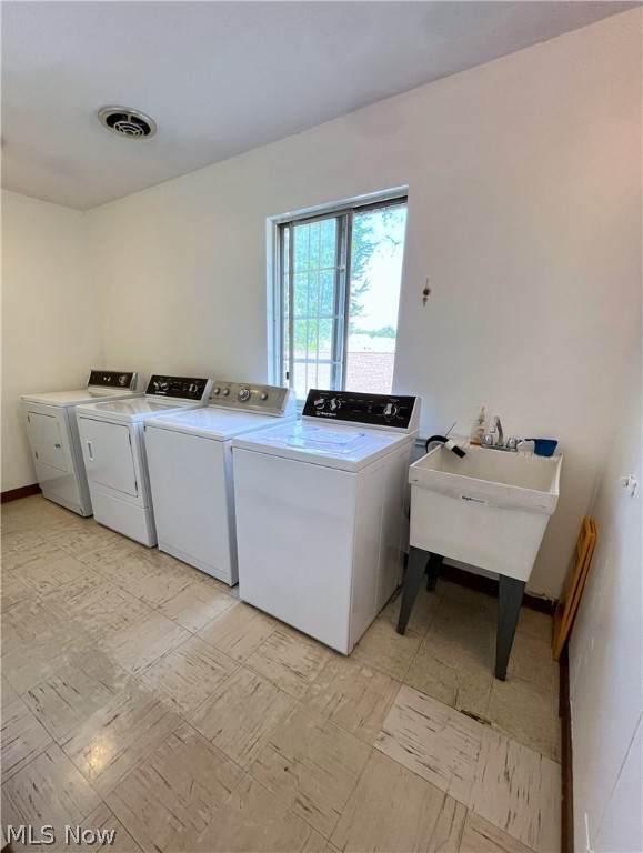 Deepwood Condo - Residential