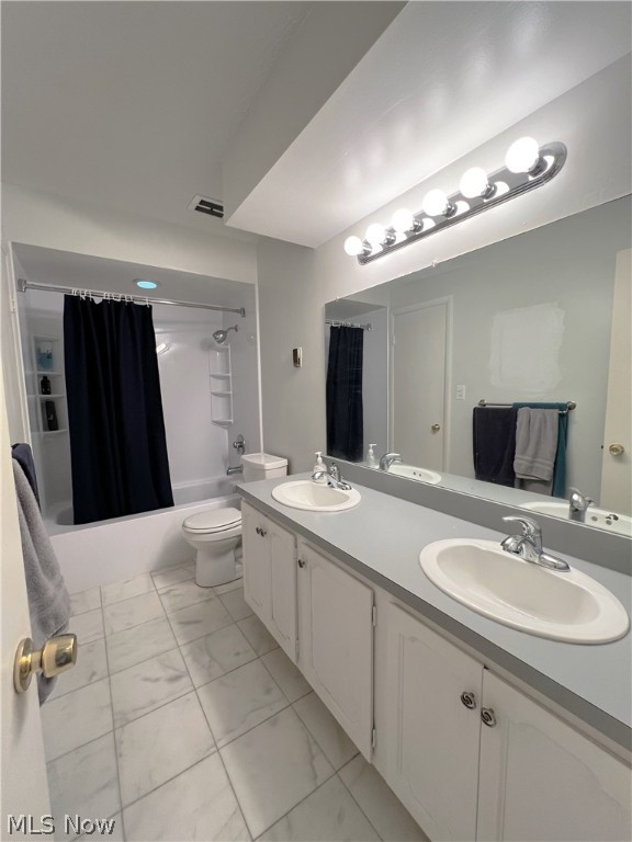 Deepwood Condo - Residential