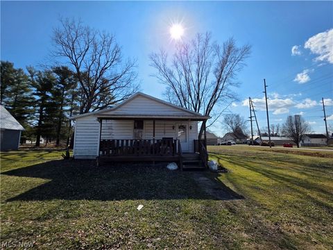 Photo of 6910 Elm Street, East Fultonham, OH 43735 (MLS # 5190346)