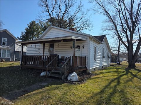 Tiny photo for 6910 Elm Street, East Fultonham, OH 43735 (MLS # 5190346)