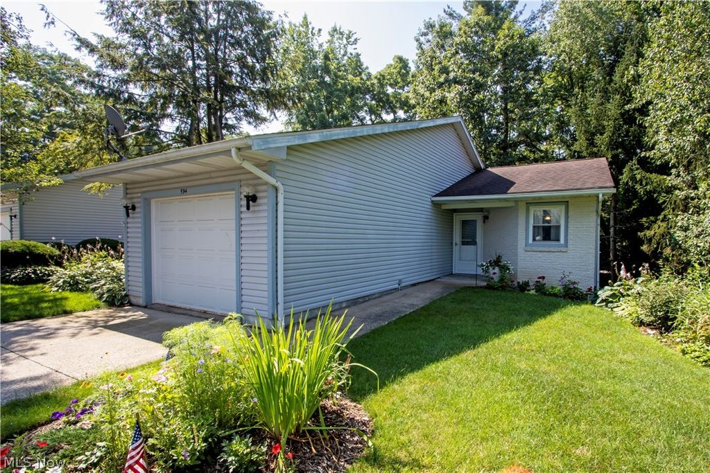 Photo of 594 Forest Creek Drive, Wooster, OH 44691 (MLS # 5201876)