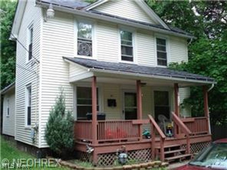 Nice 3 bedroom home with large kitchen and full basement. Motivated seller. Bring all reasonable offers!!