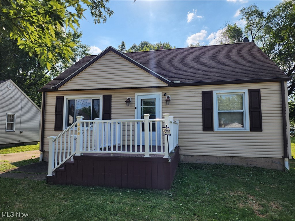 Welcome to your dream home at 460 Osborn in the heart of Youngstown, OH! This charming 3-bedroom, 1.5-bathroom Cape Cod-style single-family residence is perfect for buyers looking for a blend of classic design and modern comfort. As you step inside, you'll be greeted by the warmth of beautiful hardwood floors that flow throughout the home. The unique arch doorways add a touch of elegance, leading you into a dining room complete with built-ins, perfect for family meals or hosting dinner parties. Upstairs, the bedrooms don't just offer a peaceful retreat; they are thoughtfully designed with built-in drawers, maximizing space and adding character to the bedroom. The front deck invites you to enjoy the quiet neighborhood, while the back porch is a serene space to unwind after a long day. It's a place where memories are waiting to be made. Don't miss the chance to make this home your very own slice of Youngstown living. Contact us today to schedule a visit and step into the home you've been searching for!