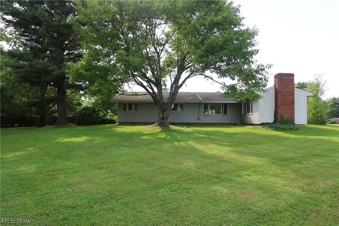 13845 Fox Hills Drive