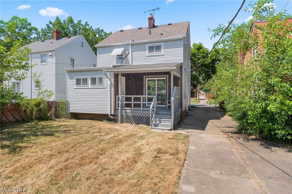 Photo of 16805 Milburn Avenue, Cleveland, OH 44135 (MLS # 5224718)